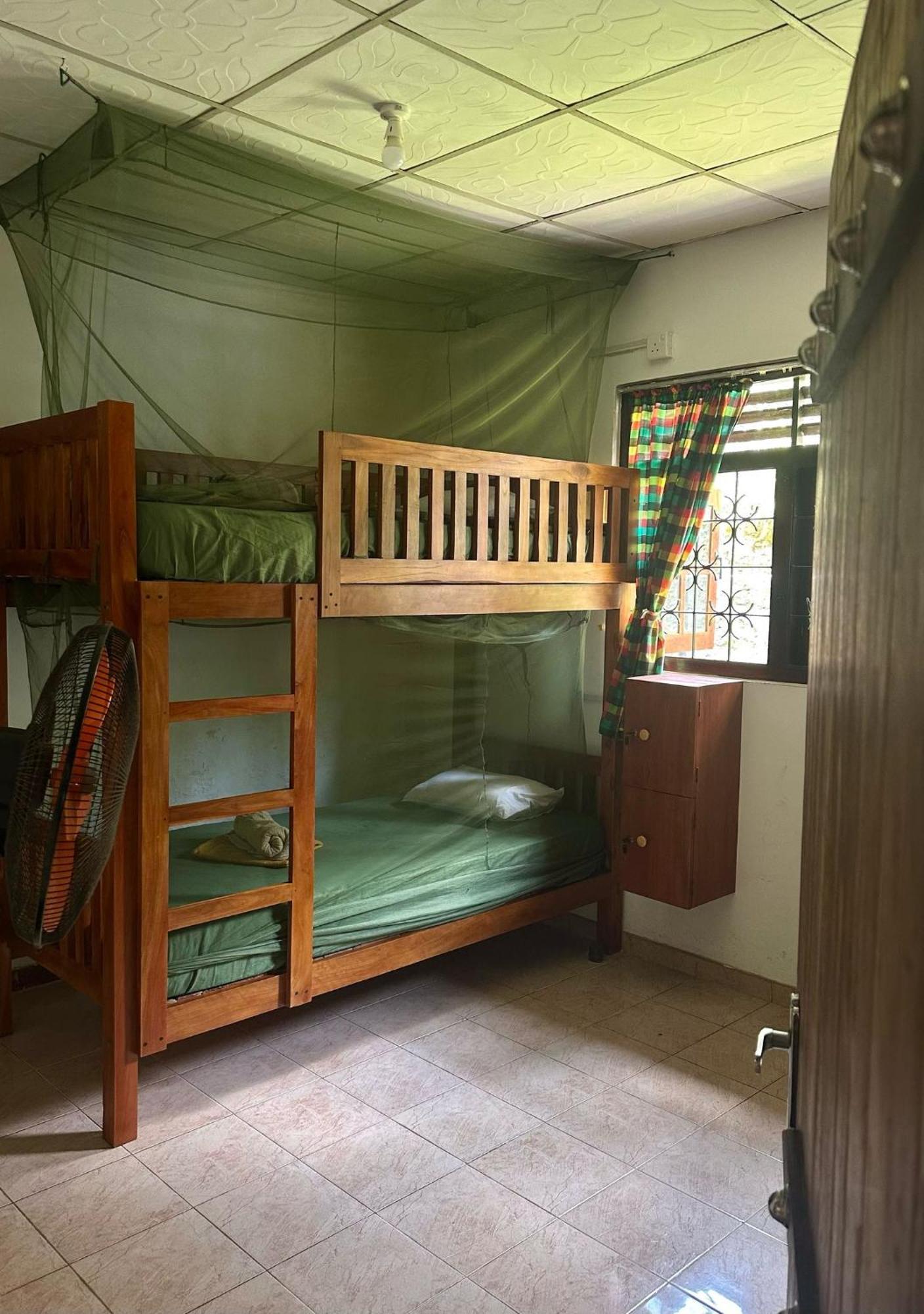 Coco Mango Hostel ดิคเวลลา ภายนอก รูปภาพ